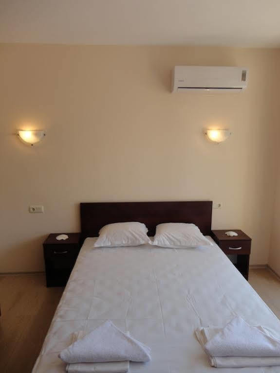 Holiday Apartments In Pomorie Exterior foto